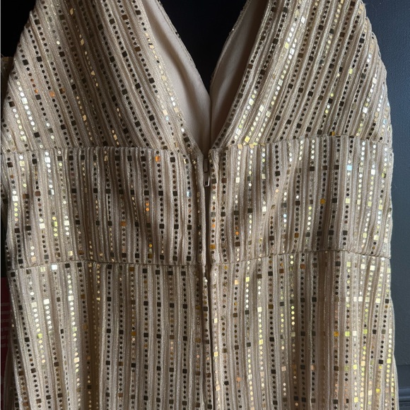 City Triangles style 8216-XV7A jumpsuit. Sequins, glittery gold design. Size 11 - Picture 9 of 14